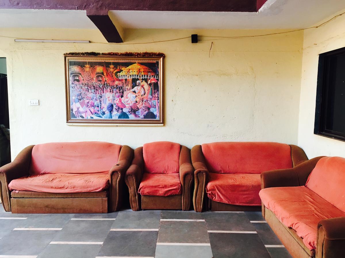 Hotel Madhumalti 마테란 외부 사진